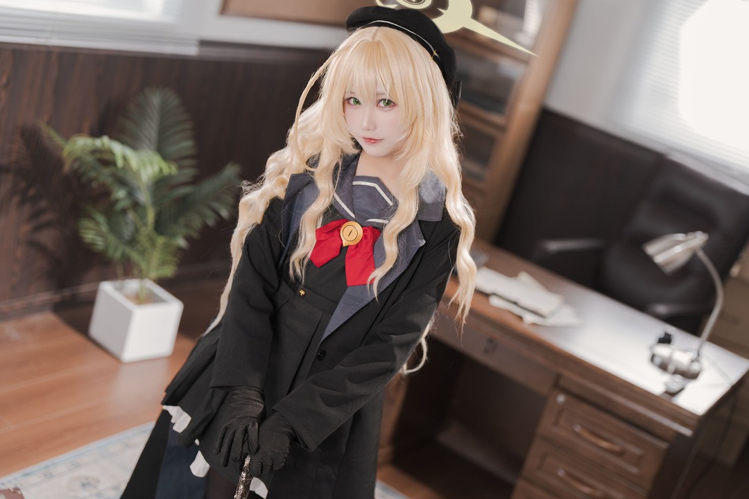 lunananya - 蔚蓝档案 笑面教授.jpg